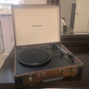 Crosley Suitcase Record Player